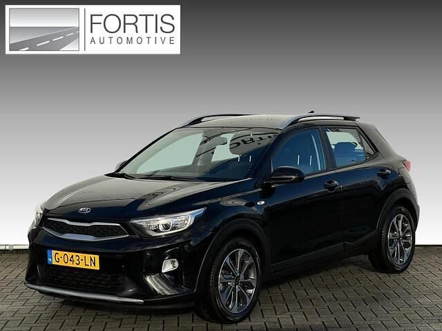Zwart Occasion 2019 Kia Stonic SUV | € 11.600 (Eerlijke prijs) - Afbeelding 1/4