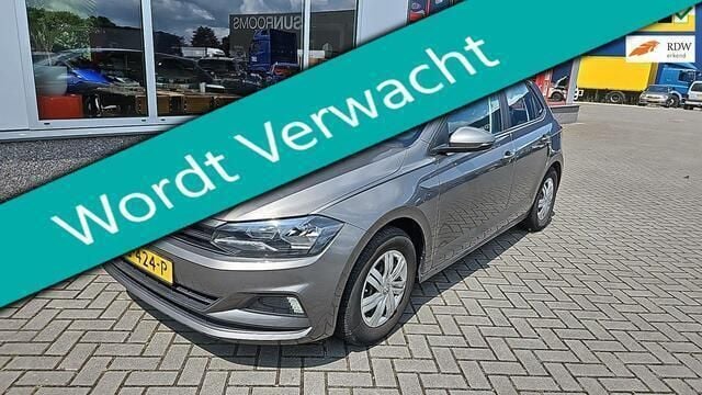 Grijs Gebruikt 2018 VW Polo Comfortline Hatchback | € 8.395 (Eerlijke prijs) - Afbeelding 1/4
