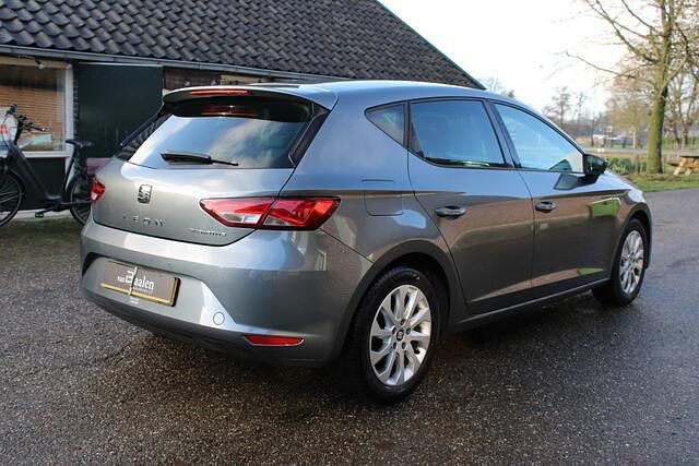 Occasion Seat Leon CONNECT 116 PK (85 kW) 2015 Grijs (metallic) Hatchback
