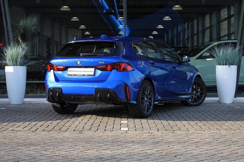 Occasion BMW 120 M Sport 156 PK (114 kW) 2025 Blauw Hatchback
