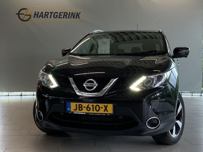 Zwart Gebruikt 2016 Nissan Qashqai Tekna SUV | € 14.925 (Duur) - Afbeelding 1/3