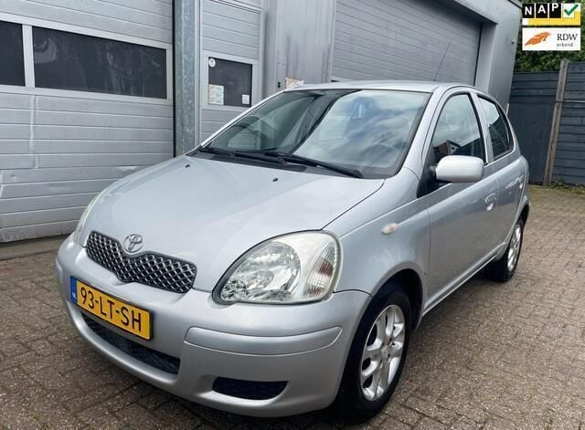 Grijs Gebruikt 2003 Toyota Yaris Verso Sol MPV | € 1.995 (Goede deal) - Afbeelding 1/4