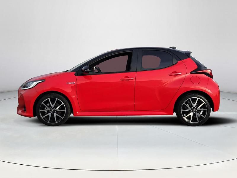 Occasion Toyota Yaris Hybrid Executive 2025 Rood Hatchback