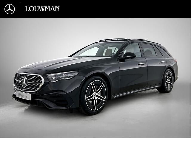 Donker obsidiaanzwart metallic Nieuw 2026 Mercedes E300 Business Stationwagen | € 81.899 (Eerlijke prijs) - Afbeelding 1/4