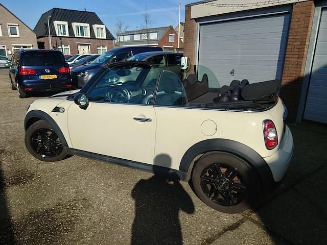 Occasion Mini Cooper Cabriolet Pepper 123 PK (90 kW) 2015 Wit Cabriolet