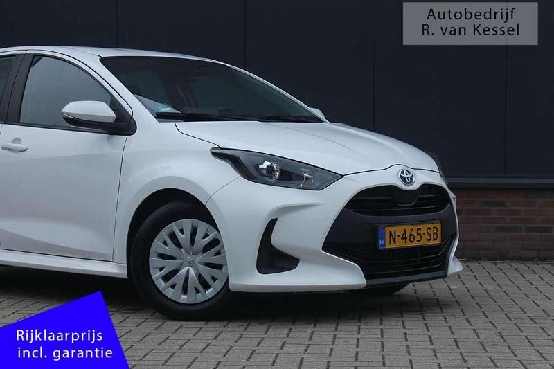Occasion Toyota Yaris Hybrid Active 116 PK (85 kW) 2021 Wit Hatchback