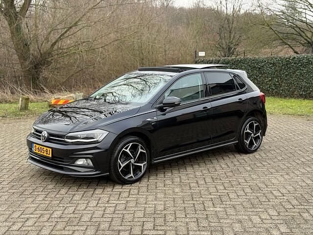 Zwart Occasion 2018 VW Polo Highline Hatchback | € 16.250 (Eerlijke prijs) - Afbeelding 1/4