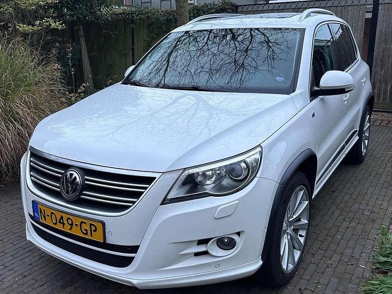 Wit Gebruikt 2009 VW Tiguan R-line SUV | € 7.999 (Goede deal) - Afbeelding 1/4