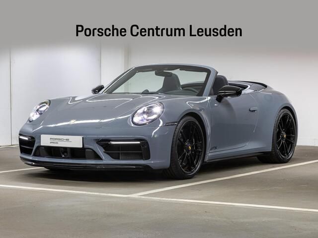 Arctic grijs Gebruikt 2023 Porsche 911 Carrera 4 GTS Cabriolet | € 199.900 (Goede deal) - Afbeelding 1/4