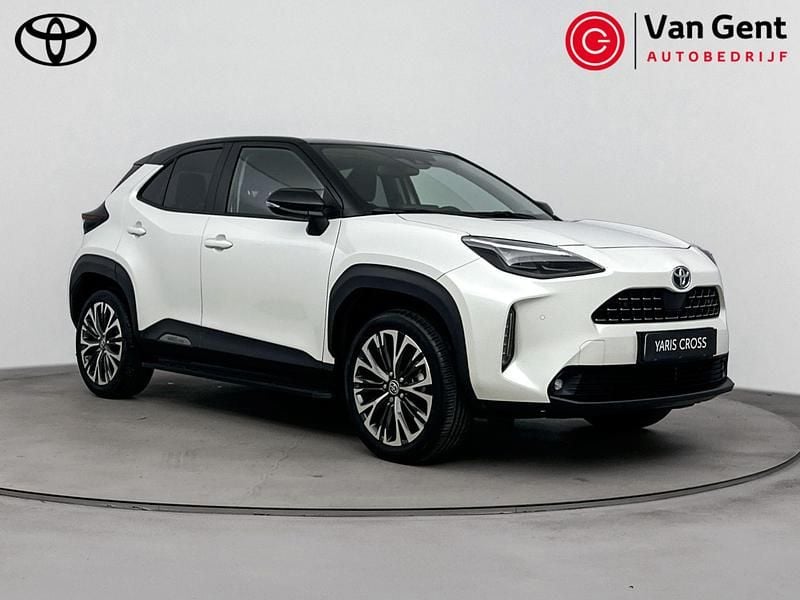 Wit Gebruikt 2023 Toyota Yaris Cross Edition SUV | € 32.499 (Duur) - Afbeelding 1/4