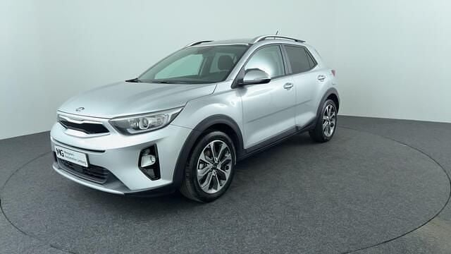 Grijs Gebruikt 2018 Kia Stonic SUV | € 16.950 (Eerlijke prijs) - Afbeelding 1/4