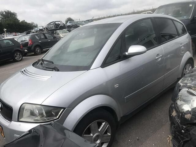Grijs Gebruikt 2002 Audi A2 Hatchback | € 750 (Goede deal) - Afbeelding 1/4