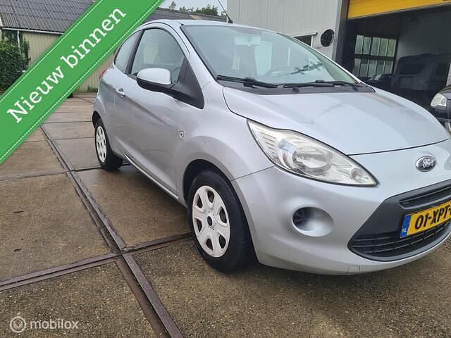 Grijs Occasion 2012 Ford Ka Champions Edition Hatchback | € 2.899 (Eerlijke prijs) - Afbeelding 1/4