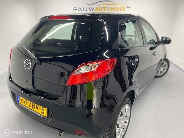 Occasion Mazda 2 75 PK (55 kW) 2012 Zwart Hatchback