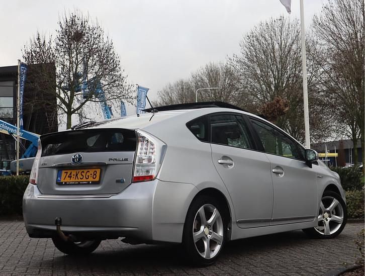 Occasion Toyota Prius 101 PK (74 kW) 2010 Grijs Hatchback