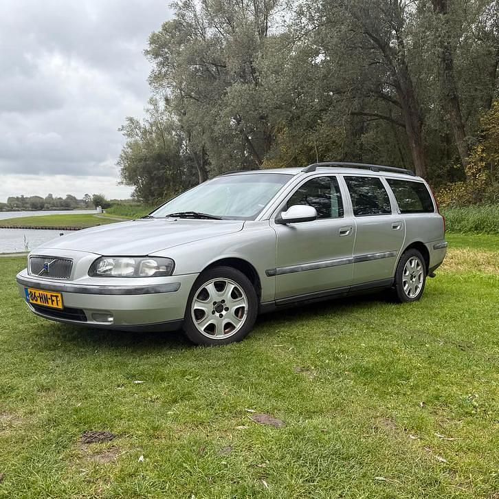 Gebruikt 2001 Volvo V70 Stationwagen | € 2.250 (Goede deal) - Afbeelding 1/1