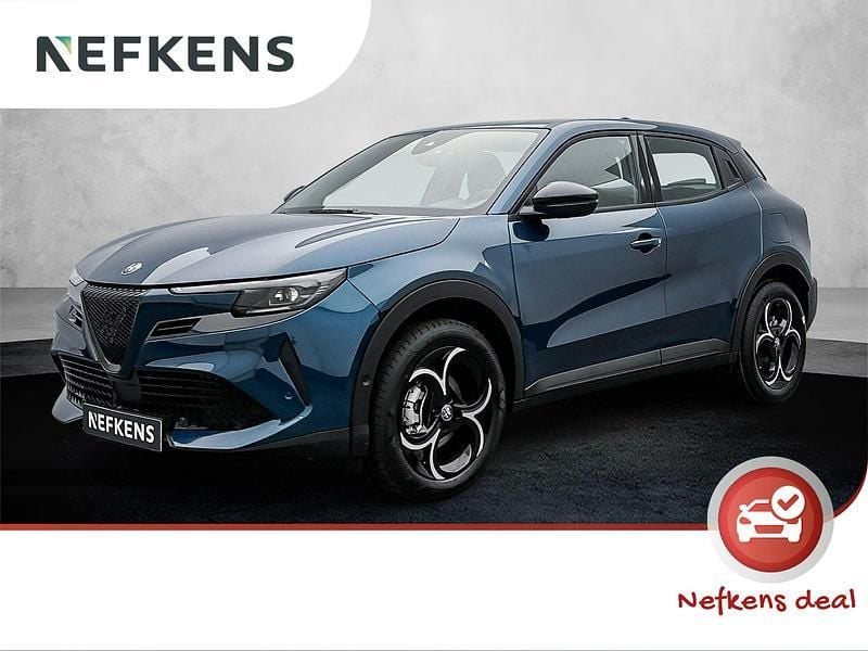 Blauw, metallic lak Gebruikt 2024 Alfa Romeo Junior SUV | € 32.925 (Goede deal) - Afbeelding 1/3