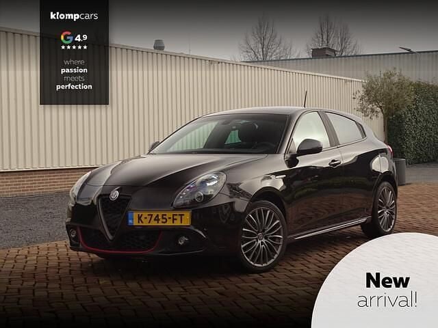 Occasion Alfa Romeo Giulietta Super 150 PK (110 kW) 2016 Zwart Hatchback