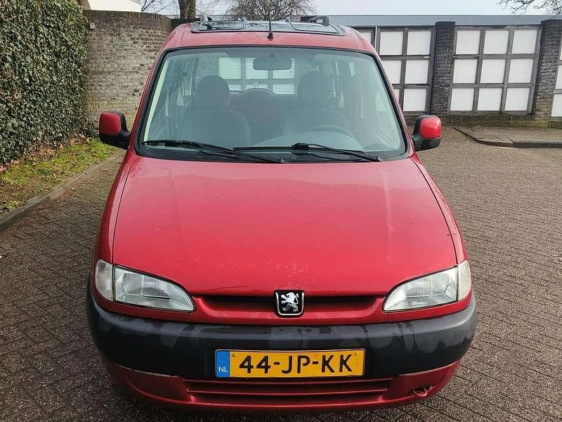 Occasion Peugeot Partner 109 PK (80 kW) 2002 Rood MPV