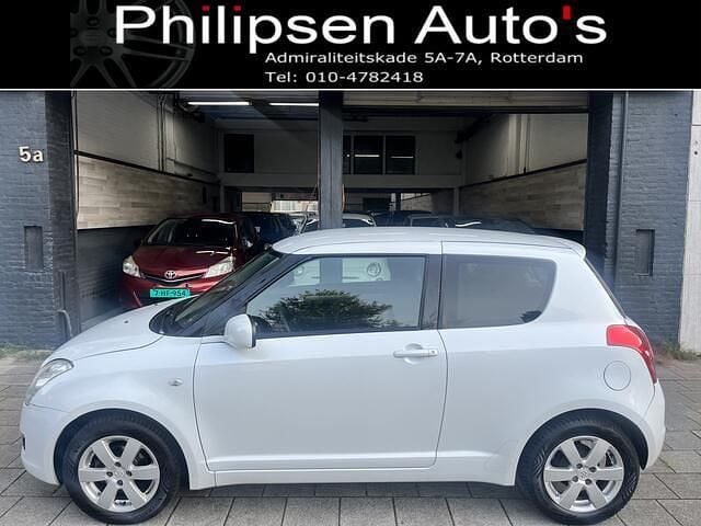 Wit Gebruikt 2010 Suzuki Swift Comfort Hatchback | € 3.950 (Eerlijke prijs) - Afbeelding 1/4