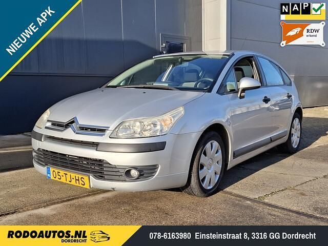 Grijs Occasion 2006 Citroën C4 Business Class Hatchback | € 1.750 (Eerlijke prijs) - Afbeelding 1/4