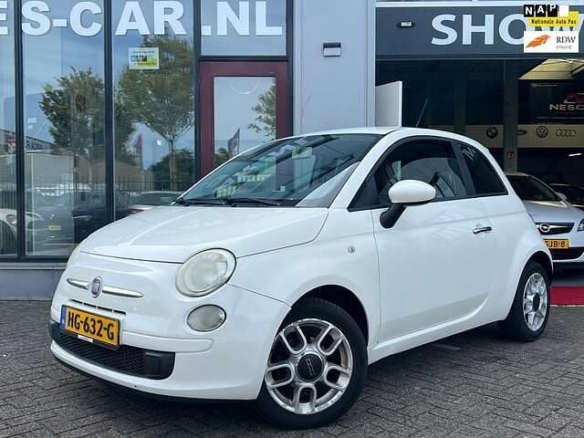 Wit Gebruikt 2011 Fiat 500 Lounge Hatchback | € 2.999 (Goede deal) - Afbeelding 1/4