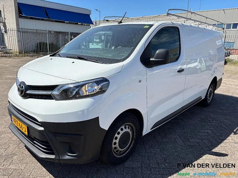 Wit Occasion 2022 Toyota Proace Cool MPV | € 19.750 (Eerlijke prijs) - Afbeelding 1/4