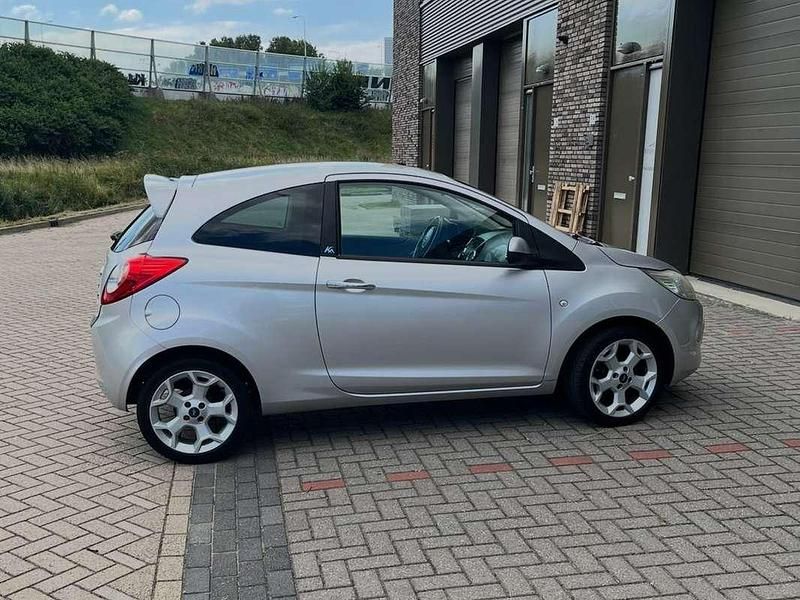 Occasion Ford Ka Metall 69 PK (50 kW) 2012 Zilver Hatchback