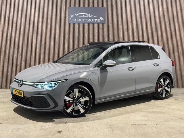 Grijs Gebruikt 2021 VW Golf VIII GTE Hatchback | € 28.400 (Eerlijke prijs) - Afbeelding 1/4