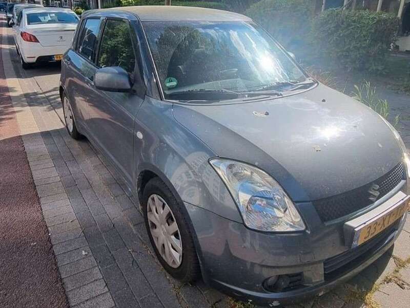 Grijs Gebruikt 2007 Suzuki Swift Hatchback | € 2.400 (Eerlijke prijs) - Afbeelding 1/4