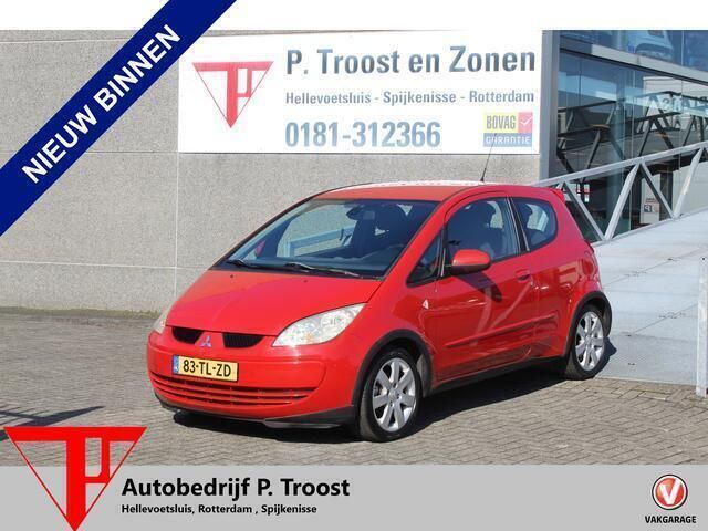 Rood Gebruikt 2006 Mitsubishi Colt Hatchback | € 3.750 (Duur) - Afbeelding 1/4