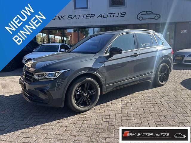 Grijs Gebruikt 2022 VW Tiguan Sportline SUV | € 38.950 (Eerlijke prijs) - Afbeelding 1/4