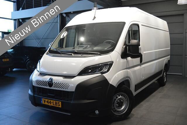 Wit Gebruikt 2024 Citroën Jumper MPV | € 30.950 - Afbeelding 1/4