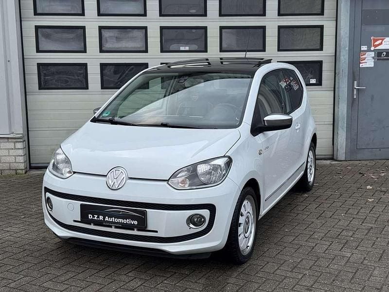 Wit Occasion 2012 VW up! Hatchback | € 6.000 (Iets duurder) - Afbeelding 1/4