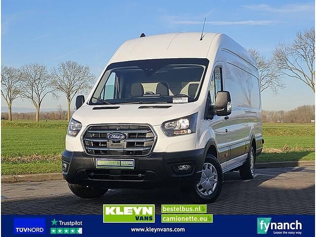 Wit Occasion 2023 Ford E-Transit Van | € 34.900 (Eerlijke prijs) - Afbeelding 1/3