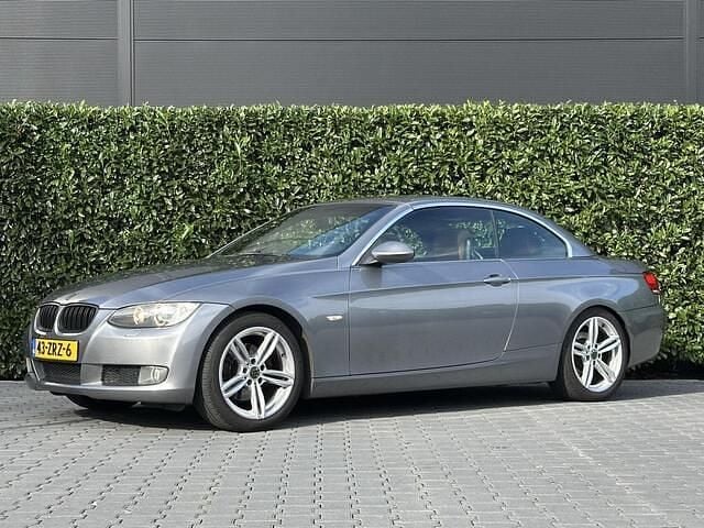 Grijs Gebruikt 2007 BMW 320 Cabriolet Executive Cabriolet | € 4.450 (Super prijs) - Afbeelding 1/4