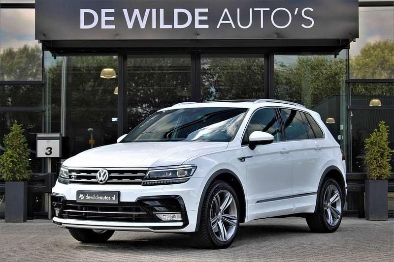 Wit Gebruikt 2017 VW Tiguan R-line SUV | € 29.900 (Eerlijke prijs) - Afbeelding 1/4