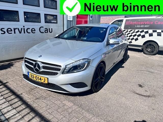 Grijs Gebruikt 2012 Mercedes A180 Hatchback | € 8.950 (Eerlijke prijs) - Afbeelding 1/4
