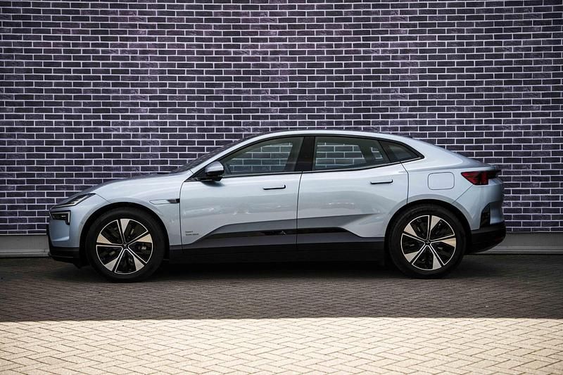 Nieuw Polestar 4 Long Range Single Motor 22 kW (30 PK) 2025 Blauw SUV
