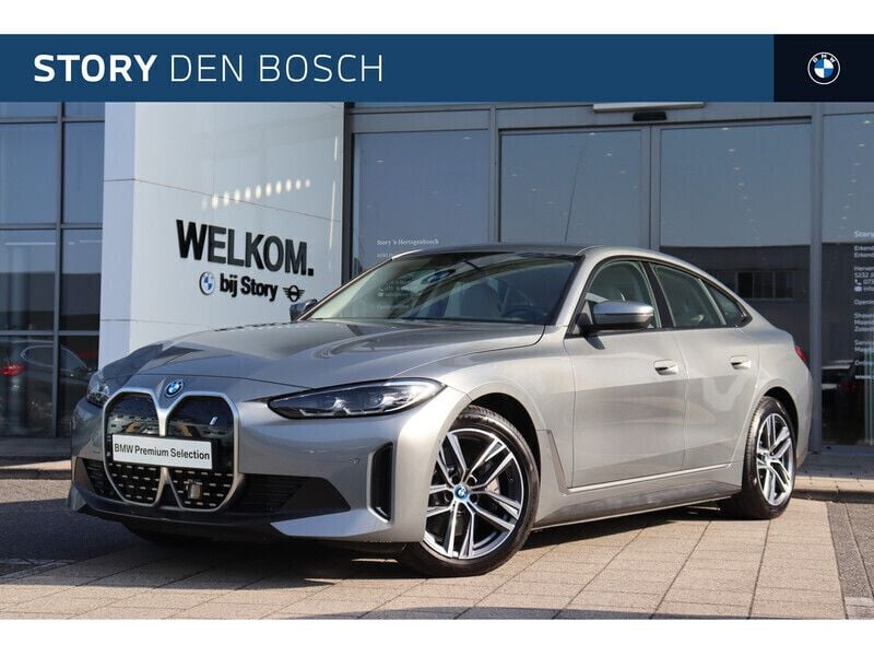 Grijs, metallic lak Gebruikt 2022 BMW i4 Executive Sedan | € 41.950 (Eerlijke prijs) - Afbeelding 1/2