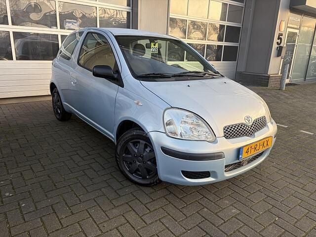 Blauw Occasion 2005 Toyota Yaris Terra Hatchback | € 1.250 (Eerlijke prijs) - Afbeelding 1/4