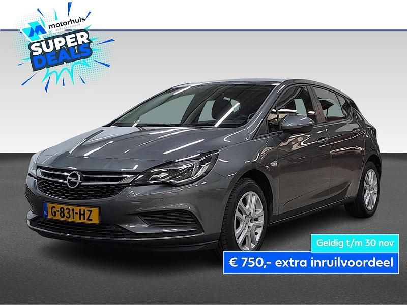 Grijs Gebruikt 2019 Opel Astra Edition Hatchback | € 13.995 (Eerlijke prijs) - Afbeelding 1/4