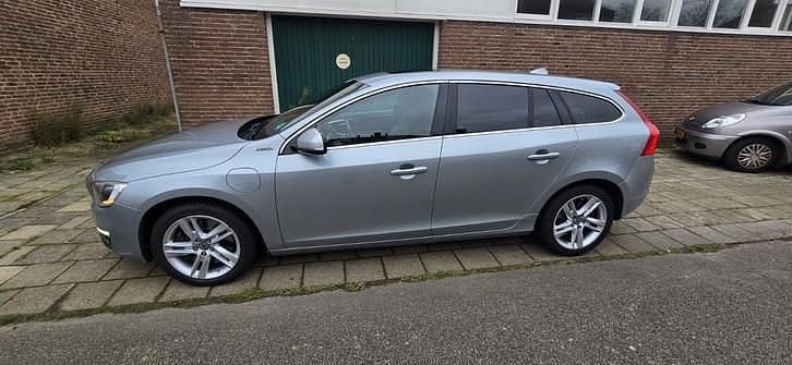 Gebruikt 2015 Volvo V60 Stationwagen | € 6.950 (Goede deal) - Afbeelding 1/4