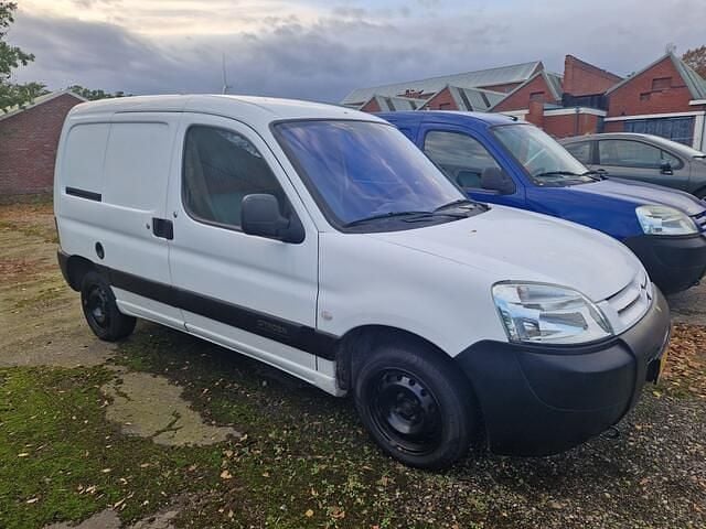 Wit Gebruikt 2004 Citroën Berlingo MPV | € 4.750 - Afbeelding 1/4