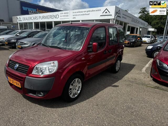 Rood Gebruikt 2007 Fiat Doblò Dynamic MPV | € 4.950 (Iets duurder) - Afbeelding 1/4