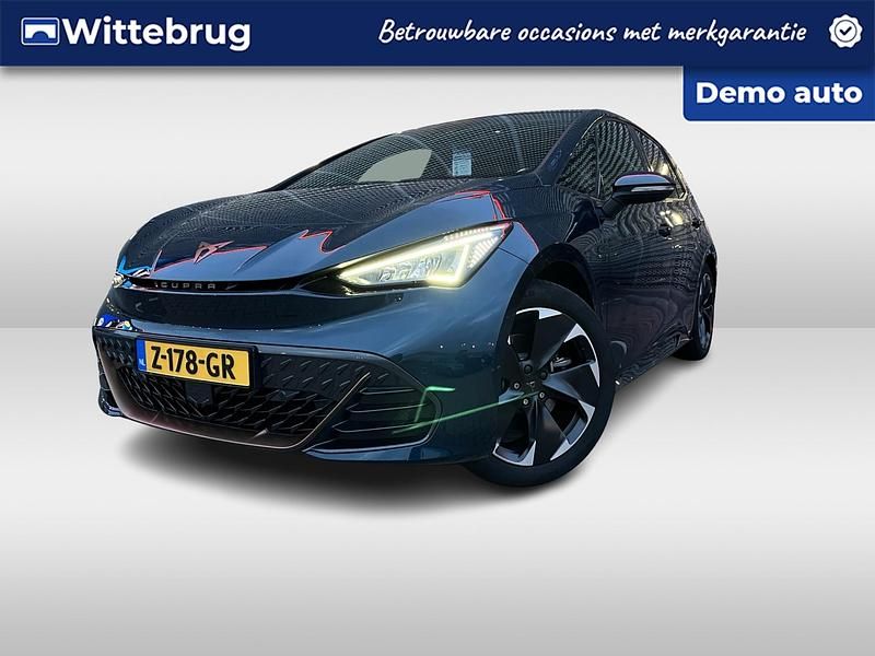Blauw Occasion 2024 Cupra Born Hatchback | € 27.950 (Eerlijke prijs) - Afbeelding 1/4