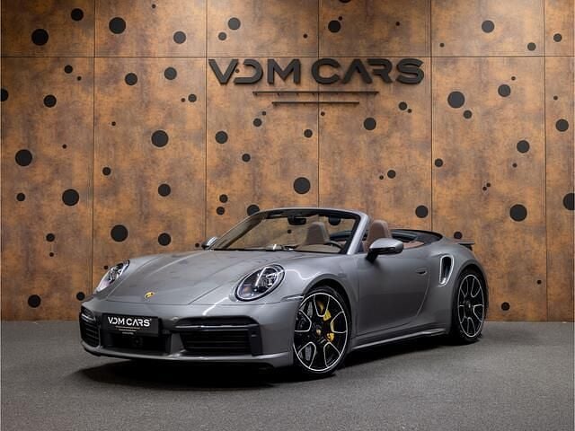 Grijs Gebruikt 2023 Porsche 911 Turbo S Cabriolet Cabriolet | € 279.900 (Goede deal) - Afbeelding 1/4