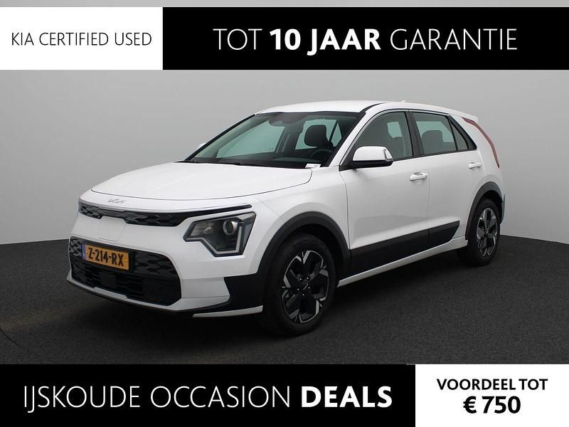Wit Occasion 2024 Kia e-Niro Light SUV | € 27.440 (Super prijs) - Afbeelding 1/2