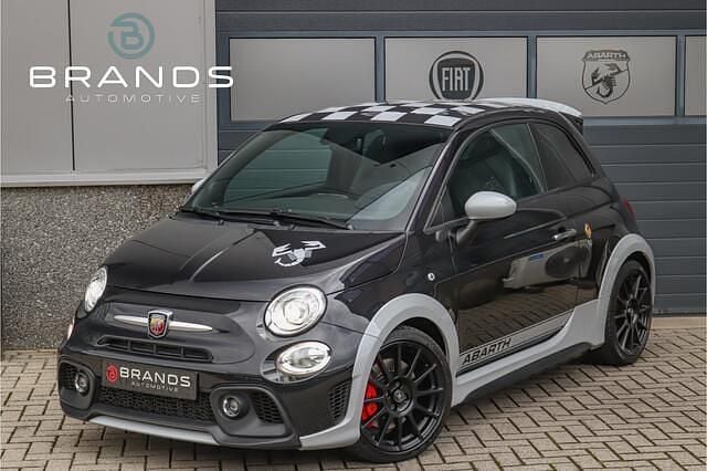 Zwart Gebruikt 2022 Abarth 695 Hatchback | € 31.950 - Afbeelding 1/4