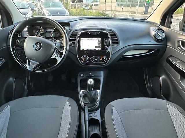 Grijs (metallic) Occasion 2013 Renault Captur Dynamique SUV | € 6.950 (Eerlijke prijs) - Afbeelding 1/4